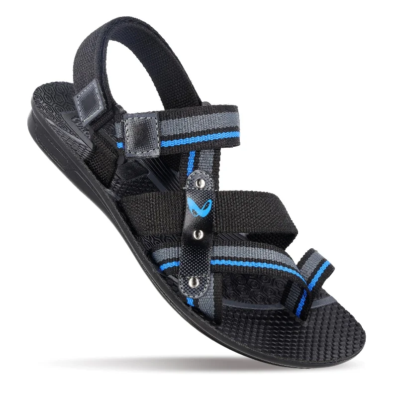 Men's sandals with a contrast stitching detailWalkaroo Men Strappy Floater Sandals - W22108 Black Blue Men's sandals with a contrast stitching detailWalkaroo Men Strappy Floater Sandals - W22108 Black Blue
