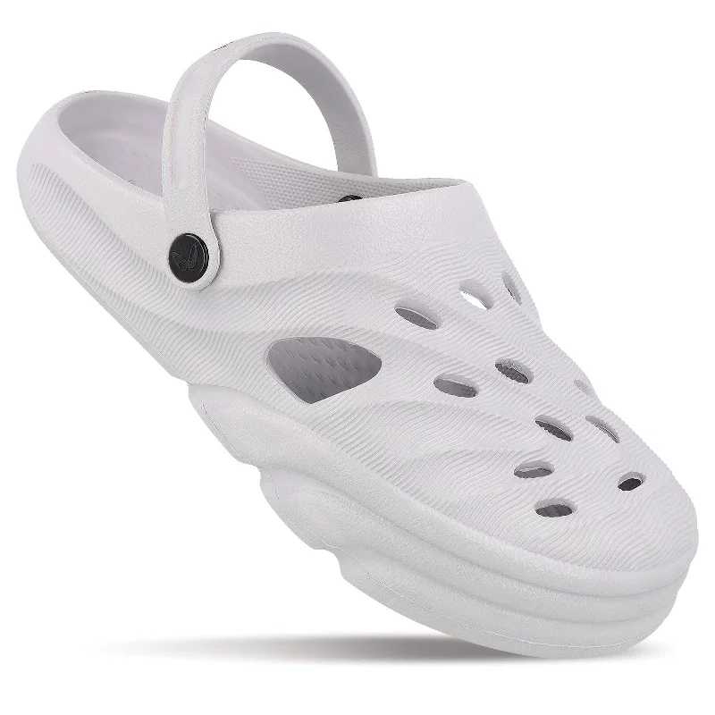Men's sandals with a shock - absorbing insoleWalkaroo Mens Clogs - WC8732 Light Grey Men's sandals with a shock - absorbing insoleWalkaroo Mens Clogs - WC8732 Light Grey