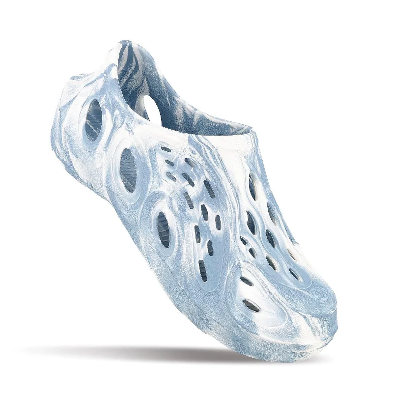 Men's sandals with a buckle closureWalkaroo Mens Superclogs  - WC8780 Aqua White