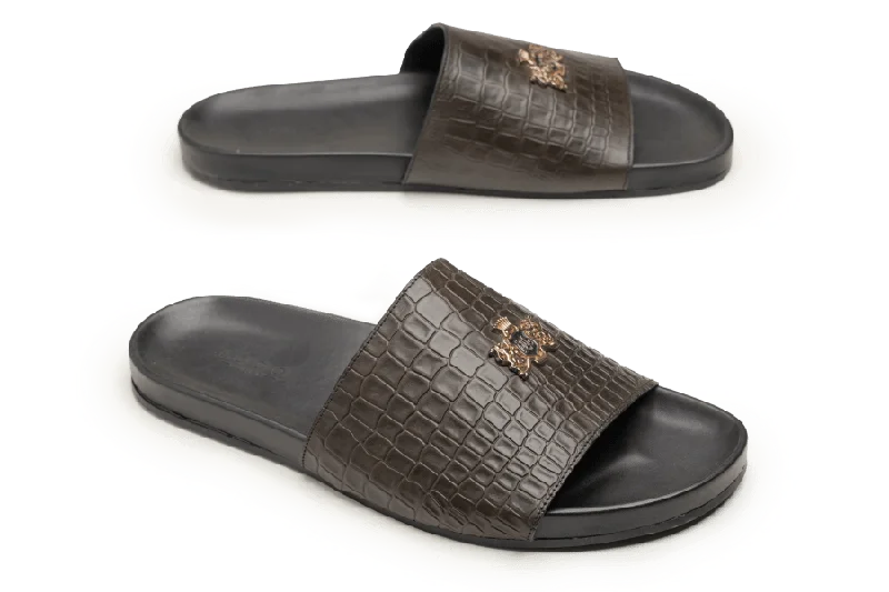 Men's slippers with a rubber sole for outdoor useLOGO 7834 GRA