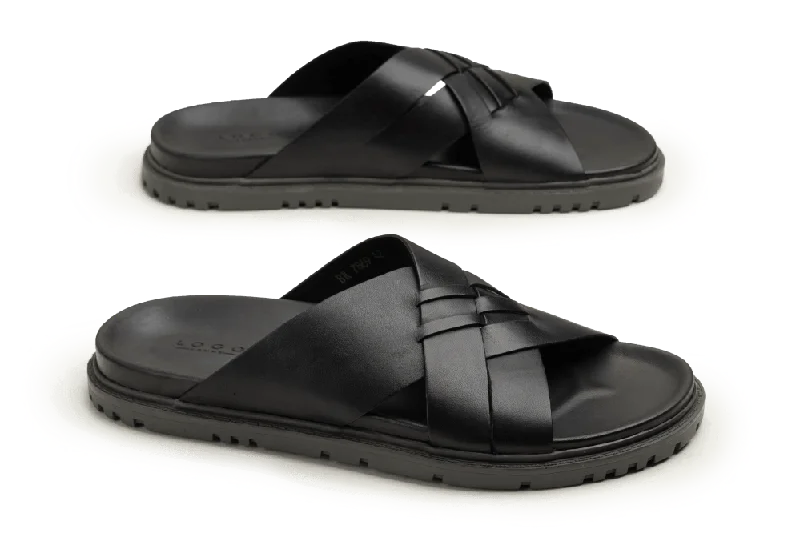 Men's slippers with a decorative pom - pom or tasselLOGO 7869 BKA
