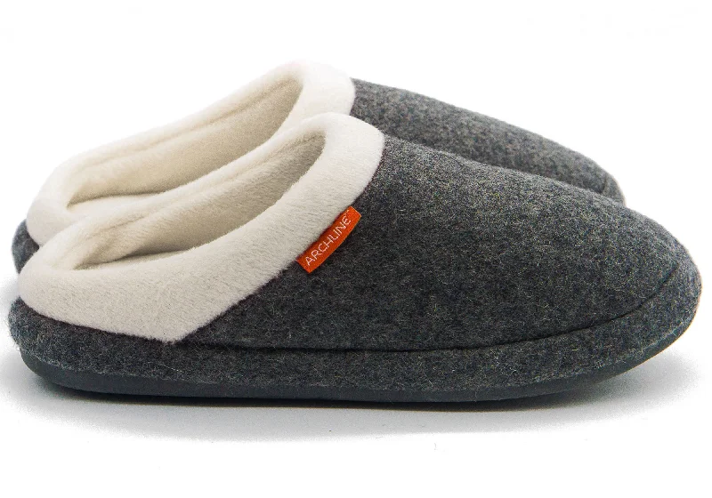 Men's slippers with a logo patch on the sideArchline Mens Slip On Comfortable Orthotic Slippers Men's slippers with a logo patch on the sideArchline Mens Slip On Comfortable Orthotic Slippers