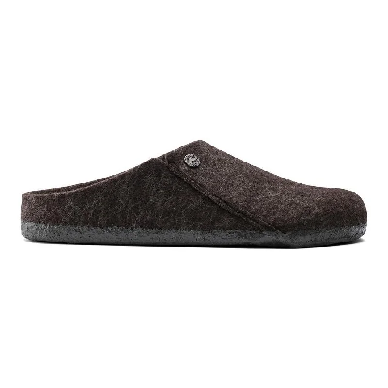 Men's slippers with a non - slip outsole for safetyBirkenstock Men's Zermatt Mocha Shearling Men's slippers with a non - slip outsole for safetyBirkenstock Men's Zermatt Mocha Shearling
