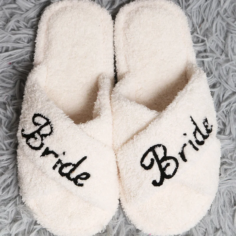 Men's slippers with a breathable fabric upperBride Embroidered Indoor Criss Cross Slippers Pack of 6 Pairs Men's slippers with a breathable fabric upperBride Embroidered Indoor Criss Cross Slippers Pack of 6 Pairs