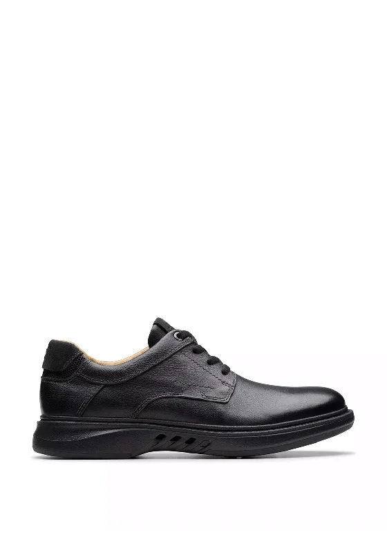 Men's casual shoes with a stretchy side panelClarks Men’s Un Briley Pace Leather Shoes, Black Men's casual shoes with a stretchy side panelClarks Men’s Un Briley Pace Leather Shoes, Black