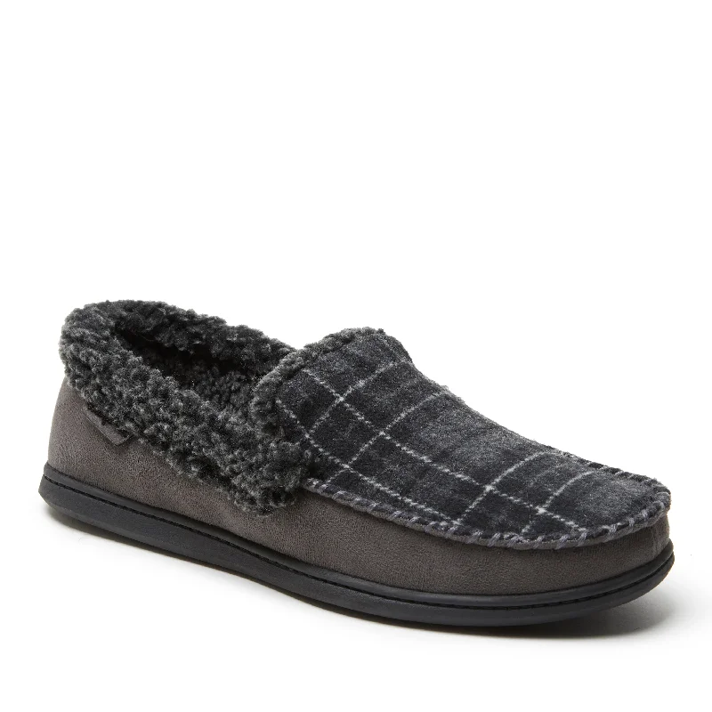 Men's slippers in a warm color like red or brownDearfoams Mens Eli MFS Moc w Whipstitch Men's slippers in a warm color like red or brownDearfoams Mens Eli MFS Moc w Whipstitch