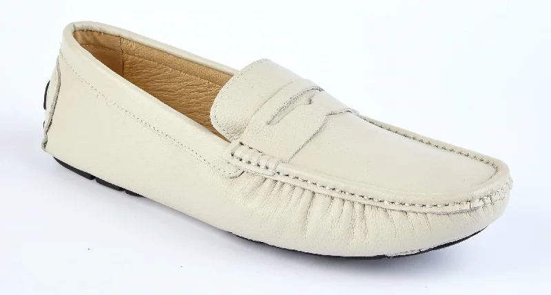 Men's loafers with a flexible sole for easy movementECRU LEATHER LOAFERS