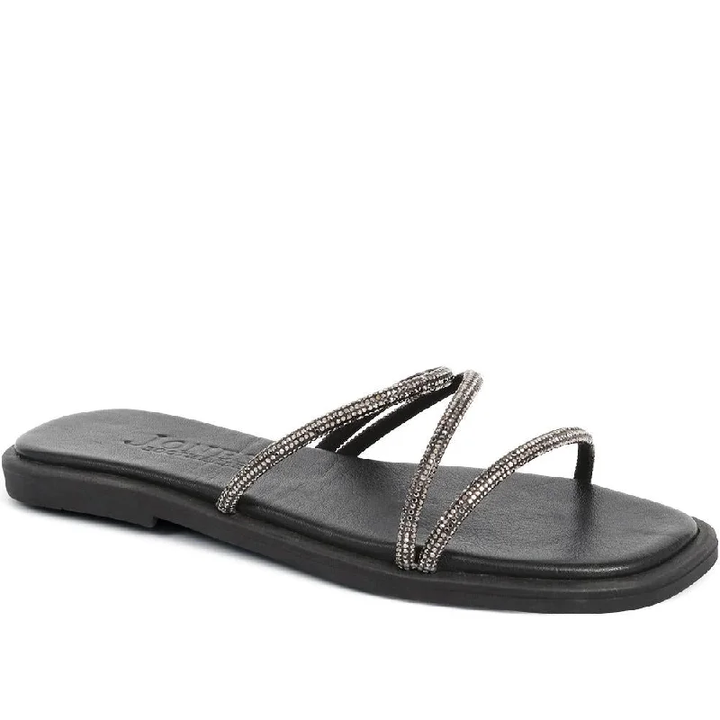 Men's casual shoes with a rubber toe cap for protectionEmbellished Mule Sandals - GEANNA / 323 919 Men's casual shoes with a rubber toe cap for protectionEmbellished Mule Sandals - GEANNA / 323 919