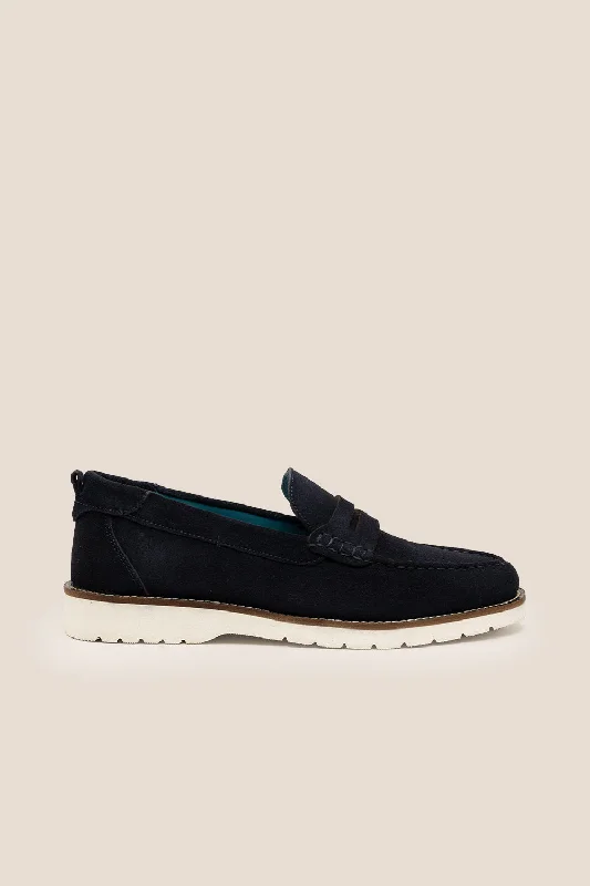Men's casual shoes with a metallic trimFinn Suede Navy