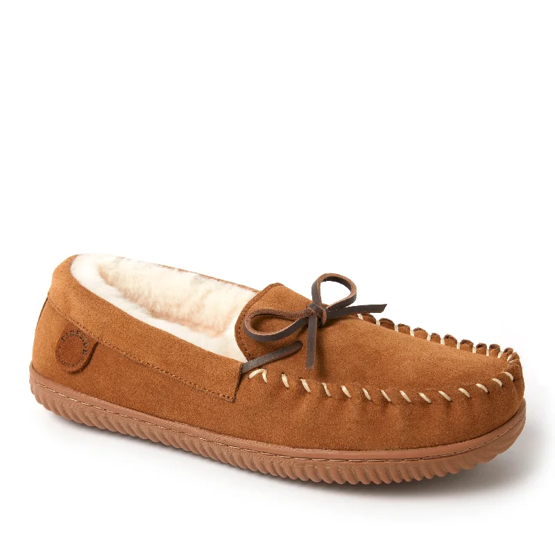 Men's slippers with a Velcro closure for easy on and offFireside by Dearfoams Men's Nelson Bay Water Resistant and Indoor/Outdoor Moccasin Slipper Men's slippers with a Velcro closure for easy on and offFireside by Dearfoams Men's Nelson Bay Water Resistant and Indoor/Outdoor Moccasin Slipper