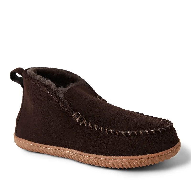 Men's slippers with a stretchy side panel for a better fitFireside By Dearfoams Men's Rockhampton Shearling Bootie Men's slippers with a stretchy side panel for a better fitFireside By Dearfoams Men's Rockhampton Shearling Bootie