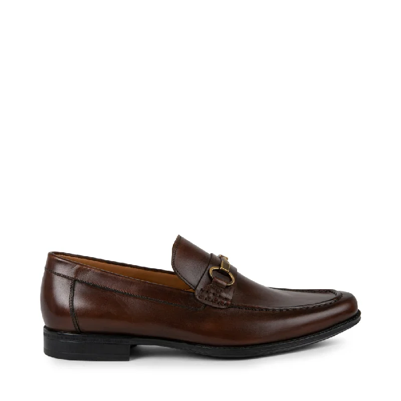 Men's loafers with a stretchy side panel for a better fitGADDISL BROWN LEATHER