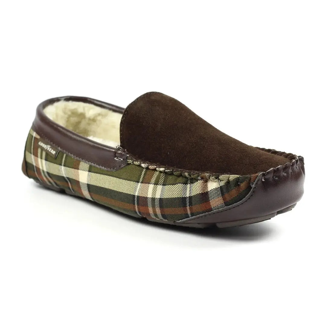 Men's slippers with a Velcro closure for easy on and offGoodyear Attila Suede Slippers Men's slippers with a Velcro closure for easy on and offGoodyear Attila Suede Slippers