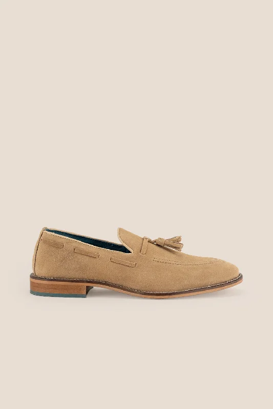 Men's casual shoes with a floral print for a unique styleIssac Sand