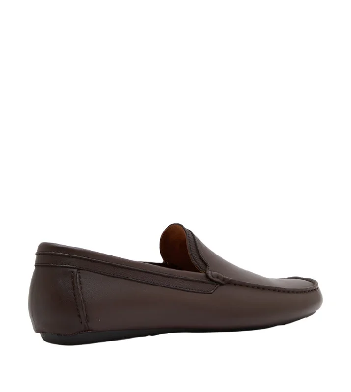 Men's loafers with a flexible sole for easy movementKCAL COFFEE