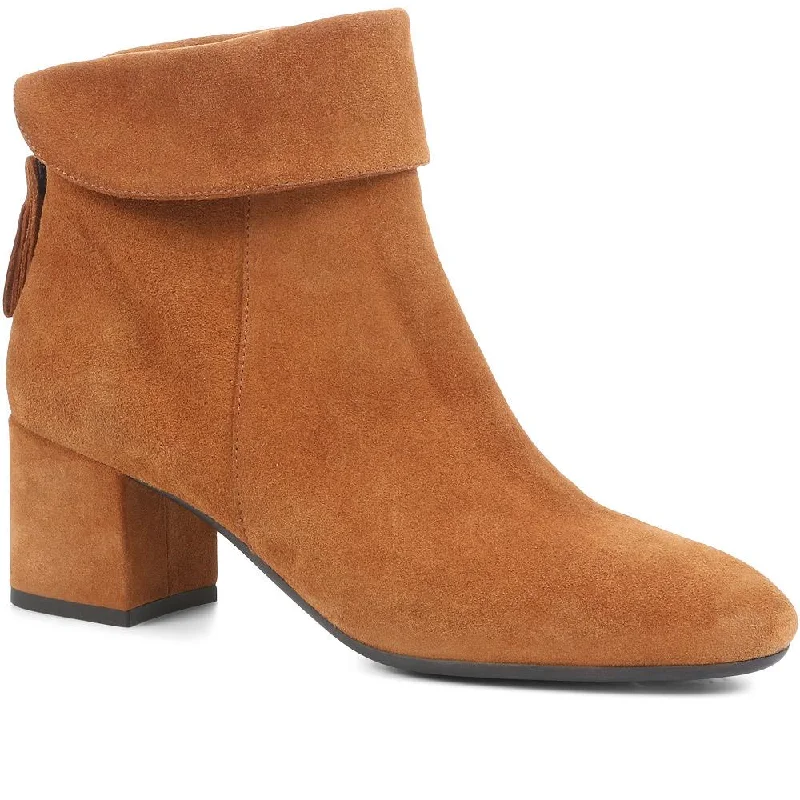 Men's casual sneakers with a mesh upperLylah Heeled Ankle Boots - LYLAH / 322 544