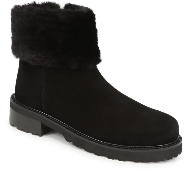 Men's casual shoes with a rubber toe cap for protectionManda Leather Ankle Boots - MANDA / 325 855 Men's casual shoes with a rubber toe cap for protectionManda Leather Ankle Boots - MANDA / 325 855