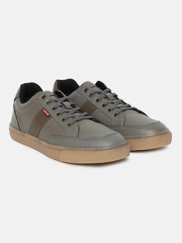 Men's casual shoes with a low - profile designMen's Grey Colorblock Shoes