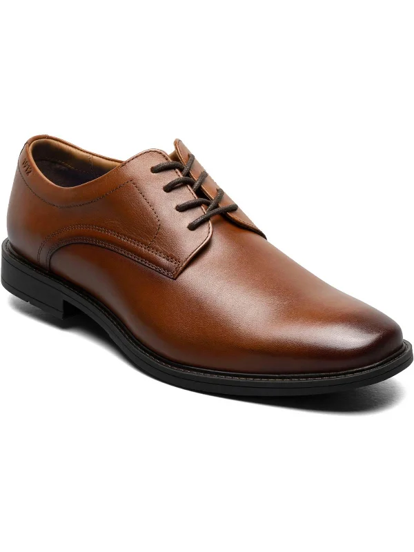 Men's Oxfords with a contrast stitching on the weltMens Lace Up Square Toe Oxfords