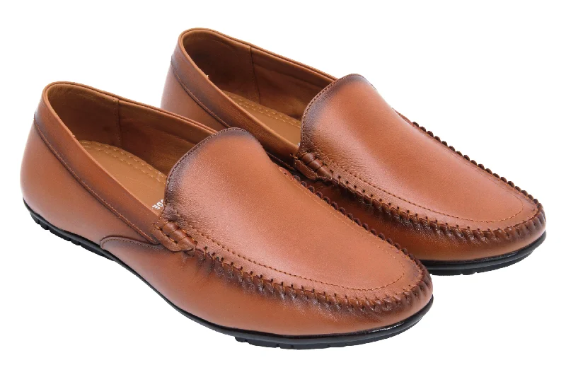 Men's loafers with a low - heeled designMens Loafer shoe 510103