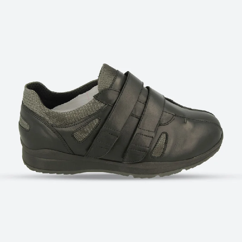 Suede men's casual shoes in earthy tonesMens Wide Fit DB Devon Shoes