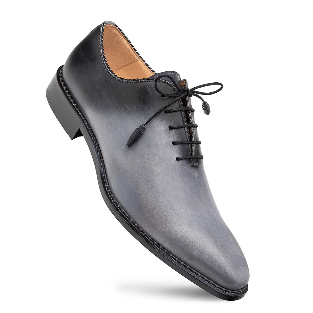 Men's Oxford shoes with a shock - absorbing insole and a leather liningMezlan Barbaro 21316 Grey/Black Two-Tone Oxfords Men's Oxford shoes with a shock - absorbing insole and a leather liningMezlan Barbaro 21316 Grey/Black Two-Tone Oxfords