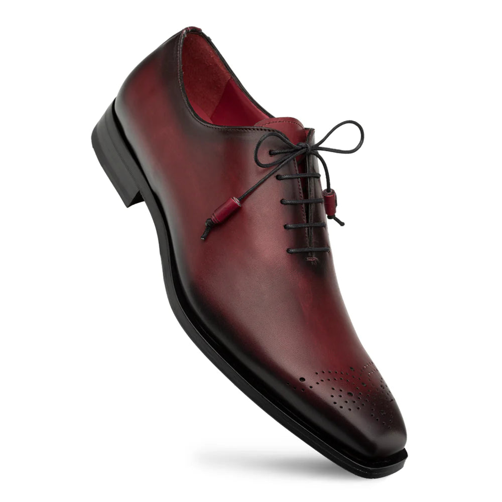 Men's Oxford shoes with a polished leather finishMezlan Cupula 20933 Burgundy Patina Leather Whole-Cut Oxfords Men's Oxford shoes with a polished leather finishMezlan Cupula 20933 Burgundy Patina Leather Whole-Cut Oxfords