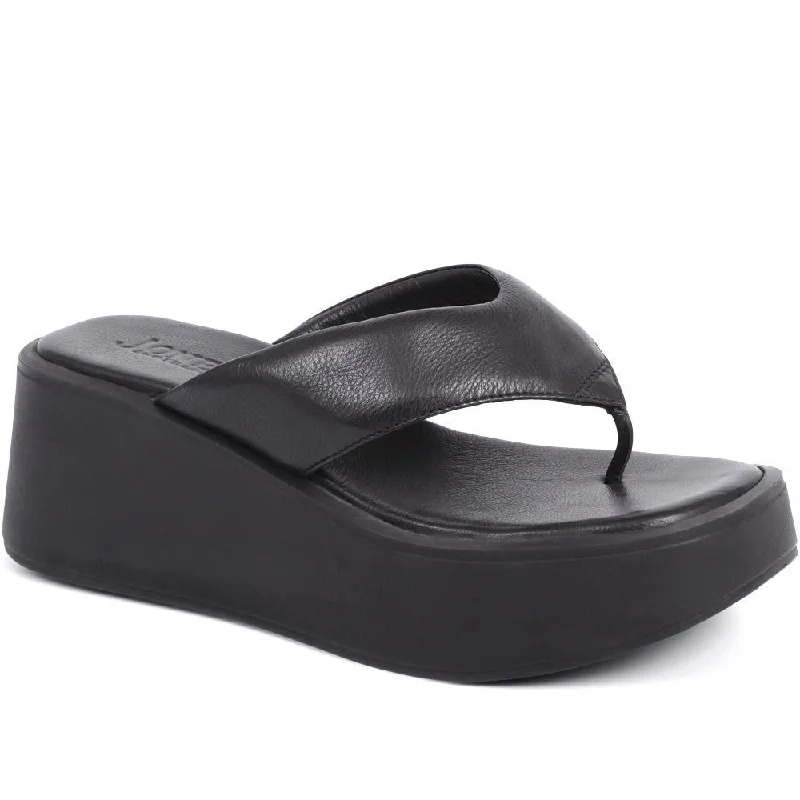 Men's casual shoes with a padded heel for comfortPlatform Toe Post Sandals - ELYSSA / 323 849 Men's casual shoes with a padded heel for comfortPlatform Toe Post Sandals - ELYSSA / 323 849