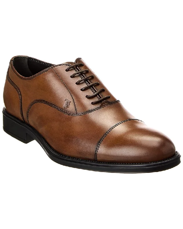 Men's Oxfords with a padded collar for a comfortable fitTOD’s Leather Oxford