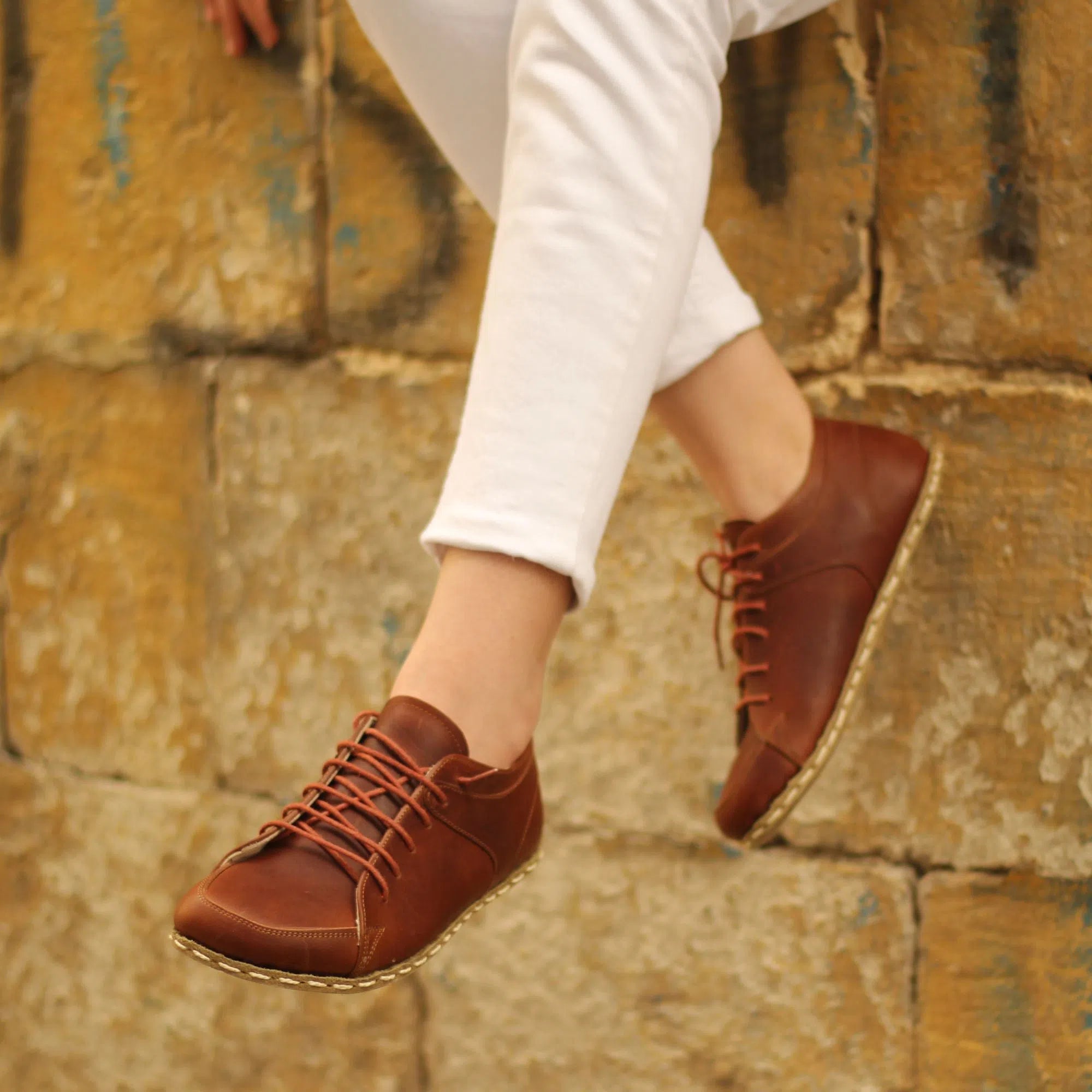 Men's barefoot shoes using a lightweight EVA foam insoleHandmade Women's Crazy New Brown Leather Barefoot Sneakers Men's barefoot shoes using a lightweight EVA foam insoleHandmade Women's Crazy New Brown Leather Barefoot Sneakers