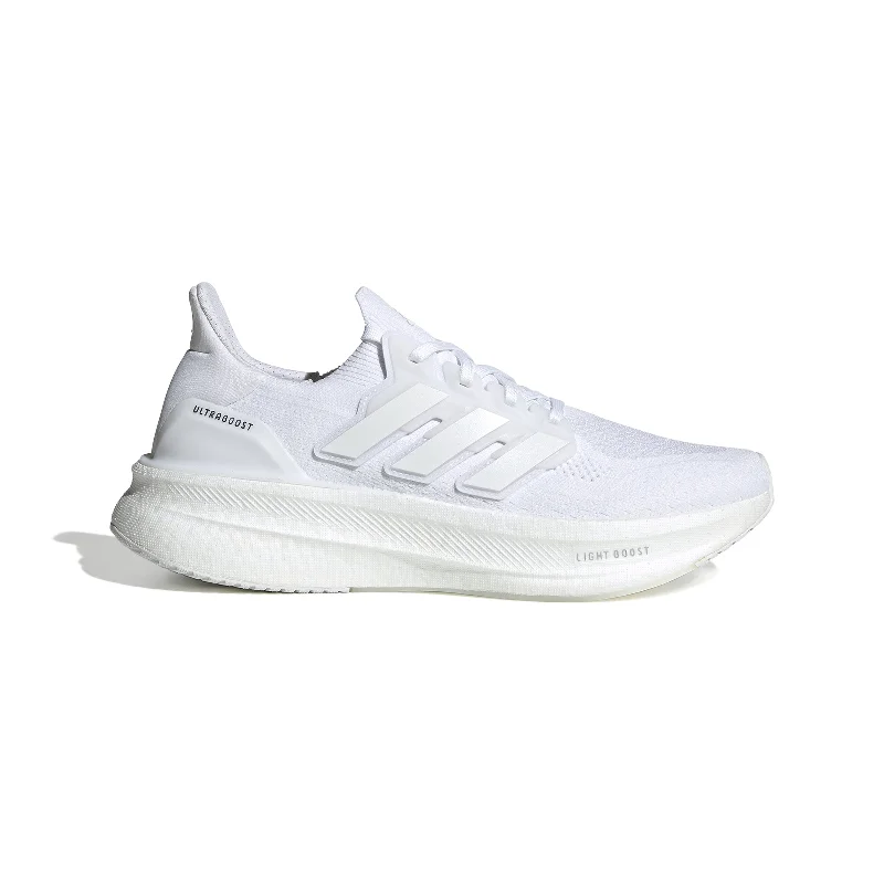 Trail - running men's shoes with a rugged outsoleMen's Adidas Ultraboost 5