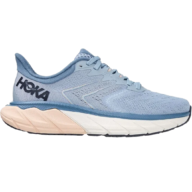 Men's running shoes with a sock - like fitWomen's Arahi 5 - Wide
