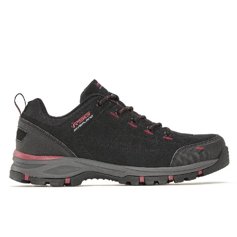 Men's walking shoes with a removable insole for customizationPointbreak