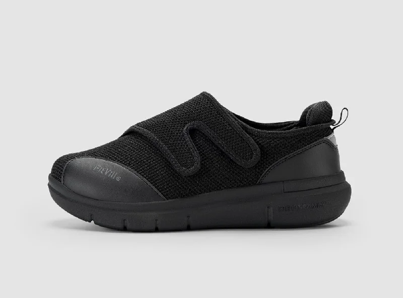 Men's walking shoes with a reflective strip for visibilityFitVille Men's EasyTop Diabetic Shoes V1 Men's walking shoes with a reflective strip for visibilityFitVille Men's EasyTop Diabetic Shoes V1