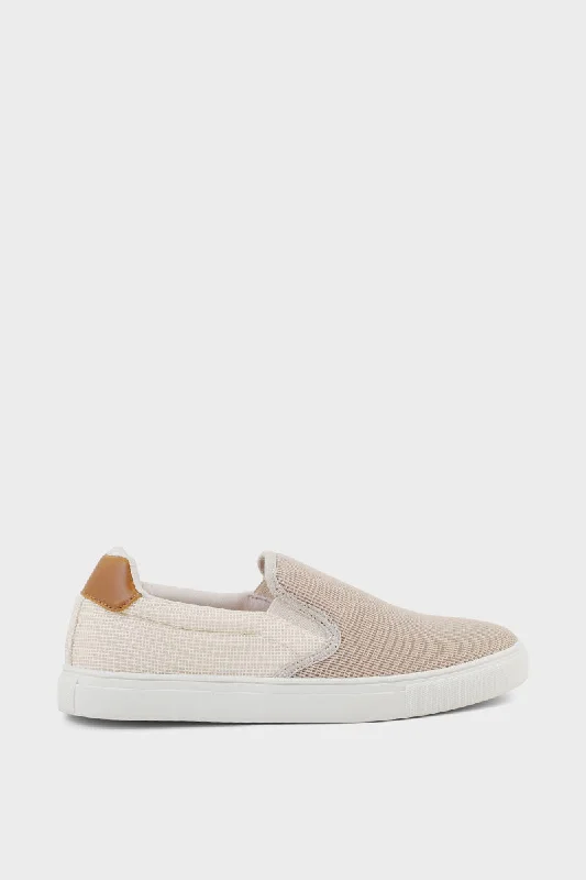 Running - inspired men's sneakers with a breathable meshMen Casual Sneakers M54053-Beige Running - inspired men's sneakers with a breathable meshMen Casual Sneakers M54053-Beige