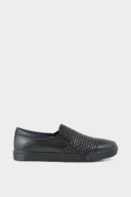 Men's high - top sneakers with a canvas upperMen Casual Sneakers MC5003-Black