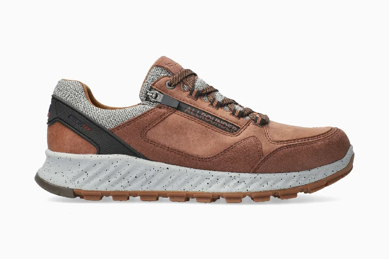 Men's sneakers with a sock - like fit for a snug feelUtano-Tex - Tobacco