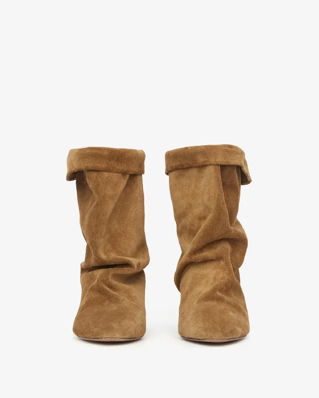Men's ankle boots in a trendy burgundy colorRyska boots