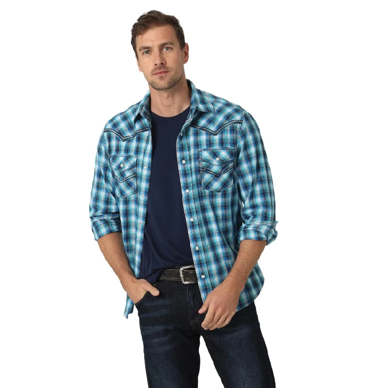 Men's western boots with a high - quality leather upper and a suede liningRock 47® by Wrangler® Long Sleeve Shirt - Modern Fit - Blue Men's western boots with a high - quality leather upper and a suede liningRock 47® by Wrangler® Long Sleeve Shirt - Modern Fit - Blue