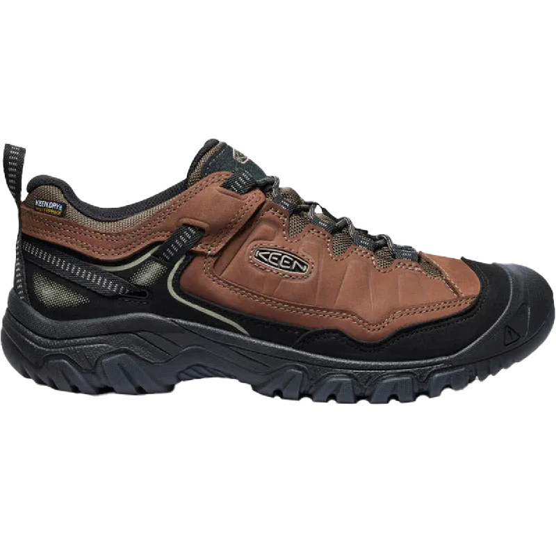 Men's hiking boots with a gusseted tongue to keep out debrisMen's Targhee IV Waterproof Hiking Boot Men's hiking boots with a gusseted tongue to keep out debrisMen's Targhee IV Waterproof Hiking Boot