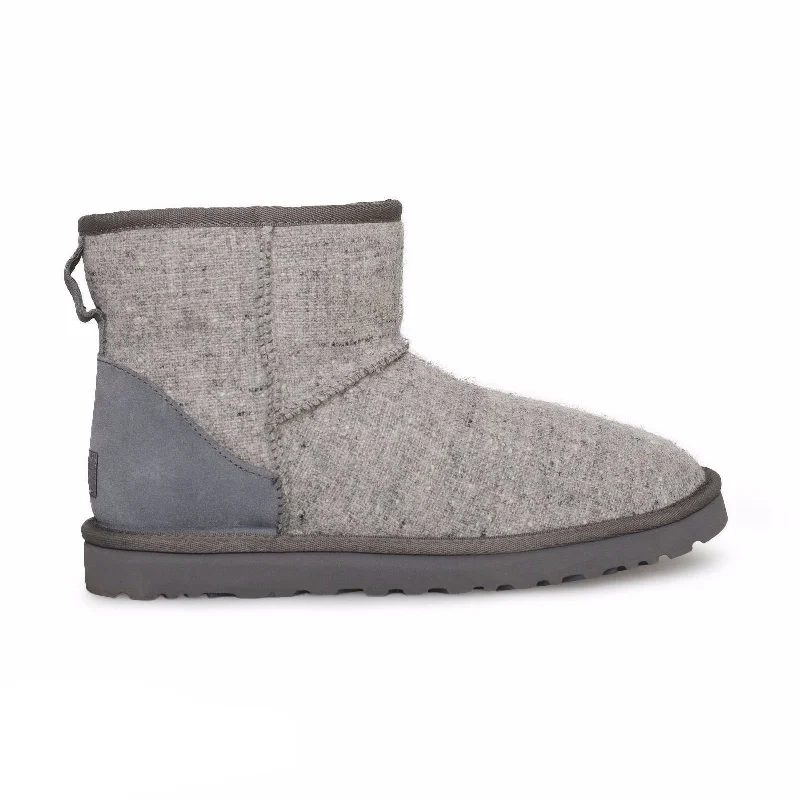 Men's zip - front winter boots with a modern aestheticUGG Classic Mini Woolrich Donegal Grey Boots Men's zip - front winter boots with a modern aestheticUGG Classic Mini Woolrich Donegal Grey Boots