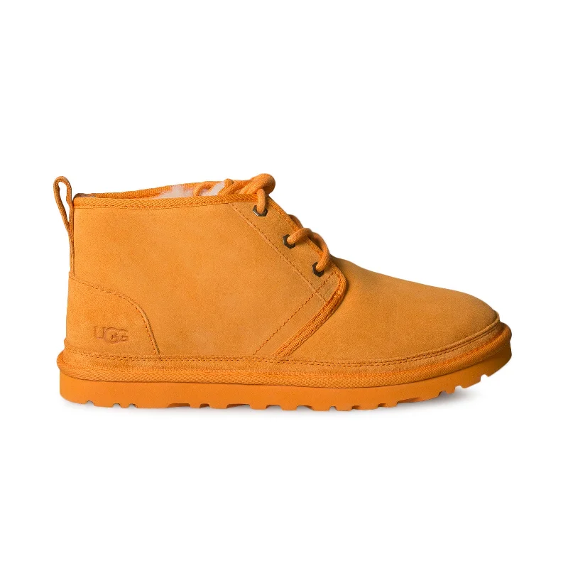 Men's classic lace - up winter boots with a brogue patternUGG Neumel California Poppy Boots - Men's Men's classic lace - up winter boots with a brogue patternUGG Neumel California Poppy Boots - Men's