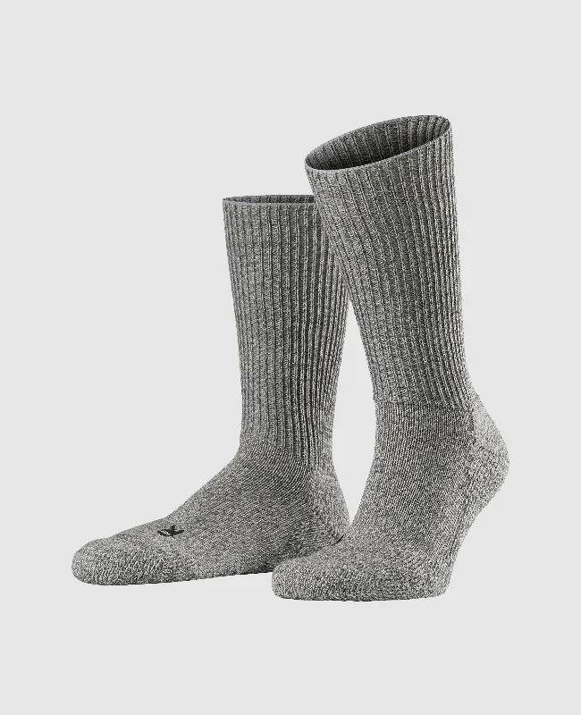 Men's boat shoes with a perforated design for ventilationFalke Walkie Ergo Unisex Socks - Graphite Melange Men's boat shoes with a perforated design for ventilationFalke Walkie Ergo Unisex Socks - Graphite Melange