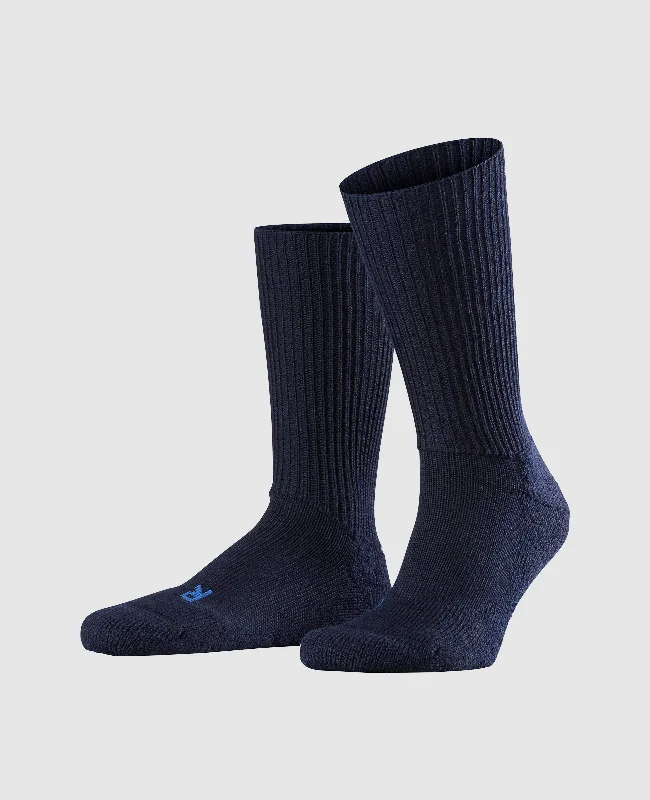 Stretchable men's boat shoes for a comfortable fitFalke Walkie Ergo Unisex Socks - Marine Stretchable men's boat shoes for a comfortable fitFalke Walkie Ergo Unisex Socks - Marine