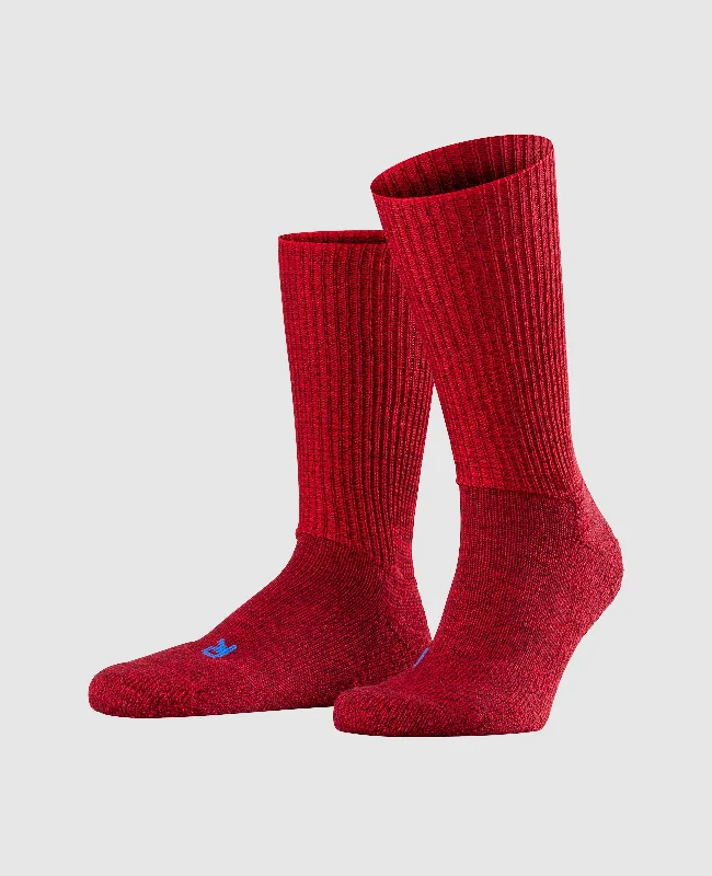 Canvas men's boat shoes for a casual summer lookFalke Walkie Ergo Unisex Socks - Scarlet Canvas men's boat shoes for a casual summer lookFalke Walkie Ergo Unisex Socks - Scarlet