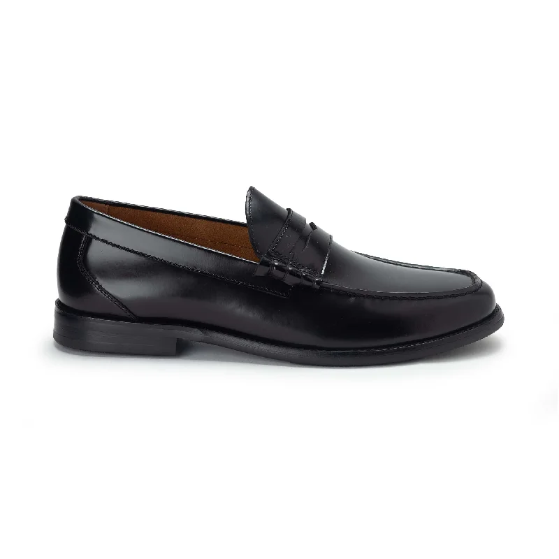 Patent leather men's formal shoes for a dressy occasionBATA Shoemaker Men Dress Shoes 830X107 Patent leather men's formal shoes for a dressy occasionBATA Shoemaker Men Dress Shoes 830X107