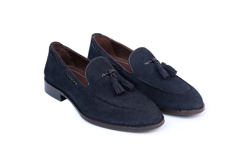 Men's formal shoes with a lace - up closureBella Tassel Loafer