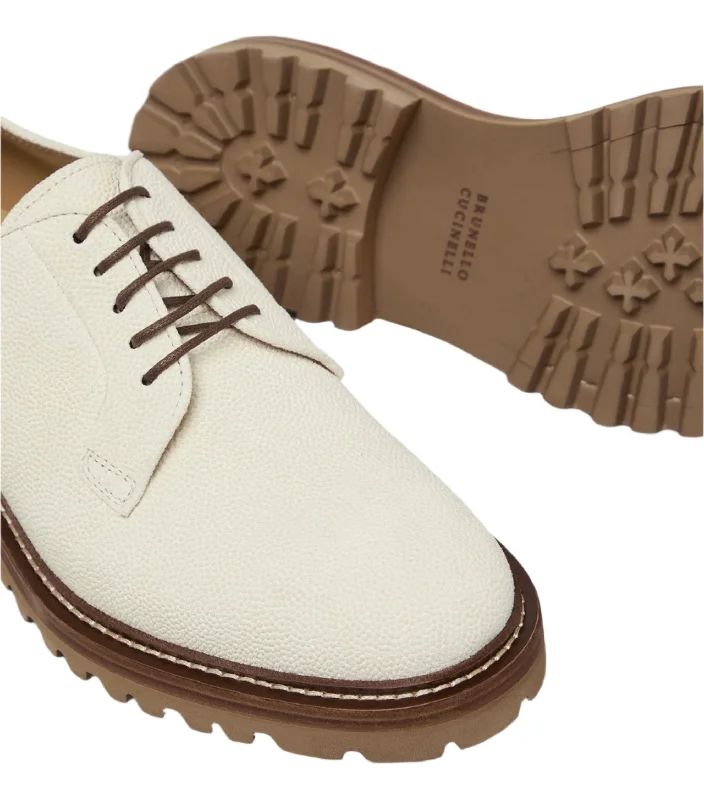 Men's formal shoes with a wingtip designBrunello Cucinelli Mens Leather Lace Ups in White Men's formal shoes with a wingtip designBrunello Cucinelli Mens Leather Lace Ups in White