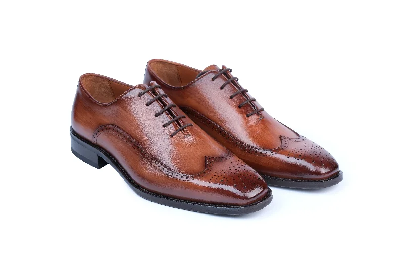 Men's formal shoes in a black or brown leatherDevonshire Hand Painted Wingtip Dress Shoes Men's formal shoes in a black or brown leatherDevonshire Hand Painted Wingtip Dress Shoes