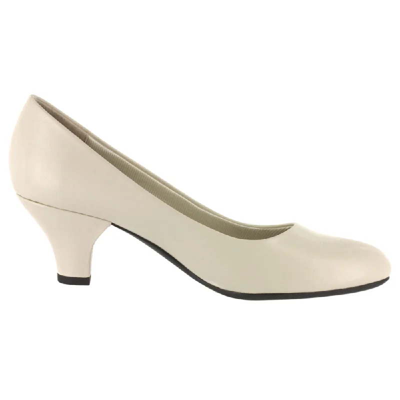 Men's formal shoes with a contrast stitching detailFabulous Round Toe Pumps